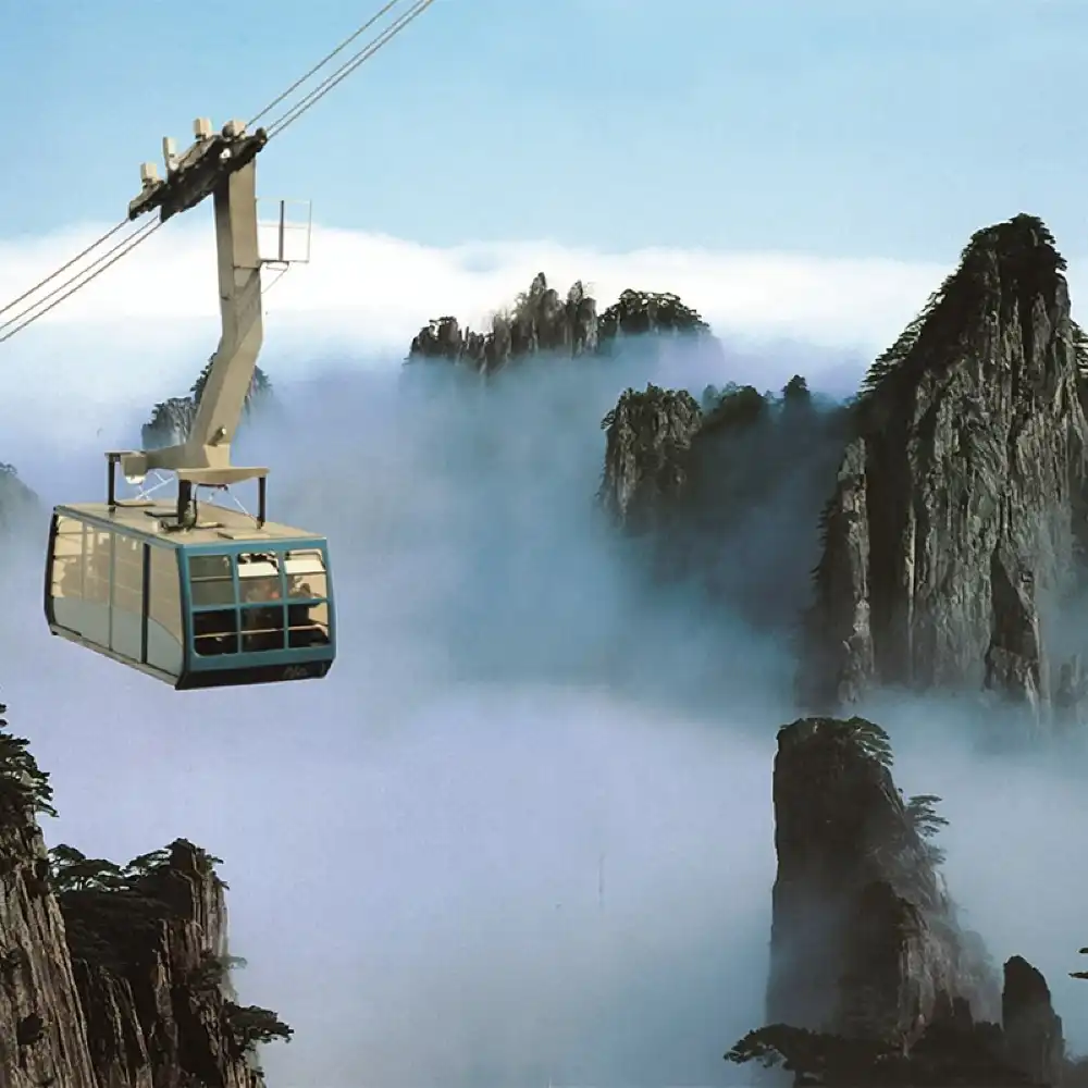 上海発】世界遺産・黄山と屯渓日帰り観光＜高速列車利用／食事付き