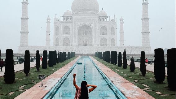 Jaipur to Agra Day Tour Including Taj Mahal and Fatehpur Sikri