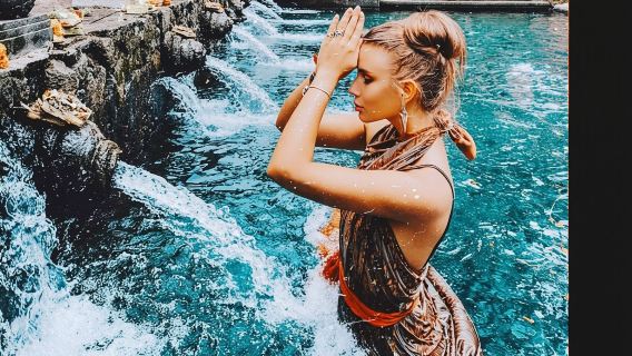 バリ島ウブ ワンデーツアー【オプション:タナロット寺院・インスタ映えスイング・アユン川ラフティング・パラグライダー・棚田】