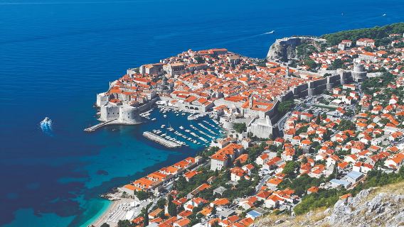 Panorama Wisata Dubrovnik dengan Pemandu Wisata di Minivan