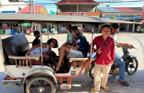 貢布鄉村包括胡椒園、鹽田及秘密湖