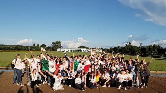 ทัวร์ชมเมืองด้านพลเมือง กฎหมาย และสถาปัตยกรรม