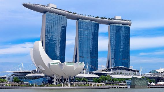 新加坡一日遊 暢玩一整天 中文導遊講解【河畔自助燒烤吃到飽】