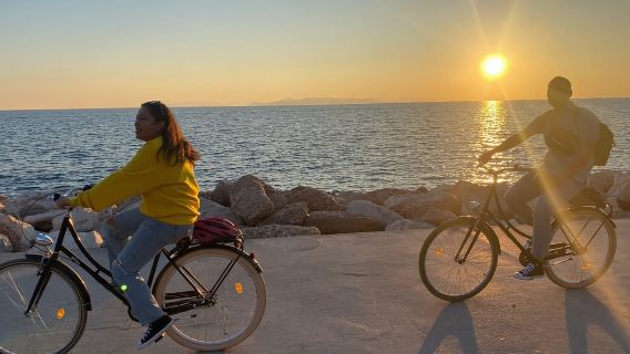 Tour in bicicletta lungo la costa di Atene e avventura di nuoto