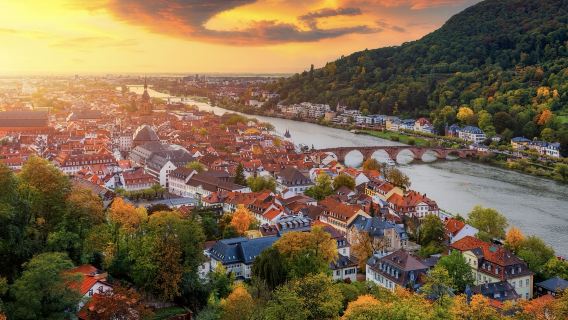 德國法蘭克福-海德堡城堡-海德堡大學【中文專車-舒適純淨】