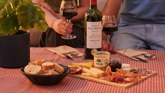 Margaux - Tour có hướng dẫn kèm thưởng thức 4 loại rượu vang và tapas