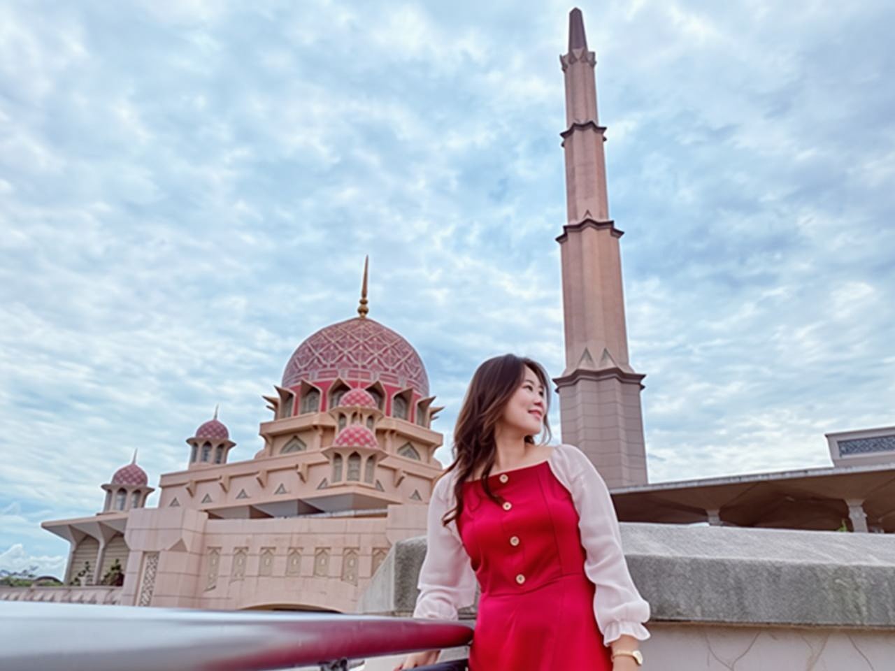 Putrajaya Tour with Pink Mosque and River Cruise Experience Half Day Tour