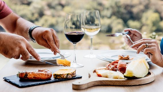 Douro Experience - Boat and Train Ride - Lunch and Wine Tasting - All Included