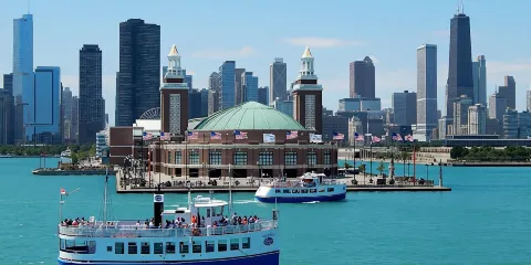 海軍碼頭出發的天際線湖遊船之旅