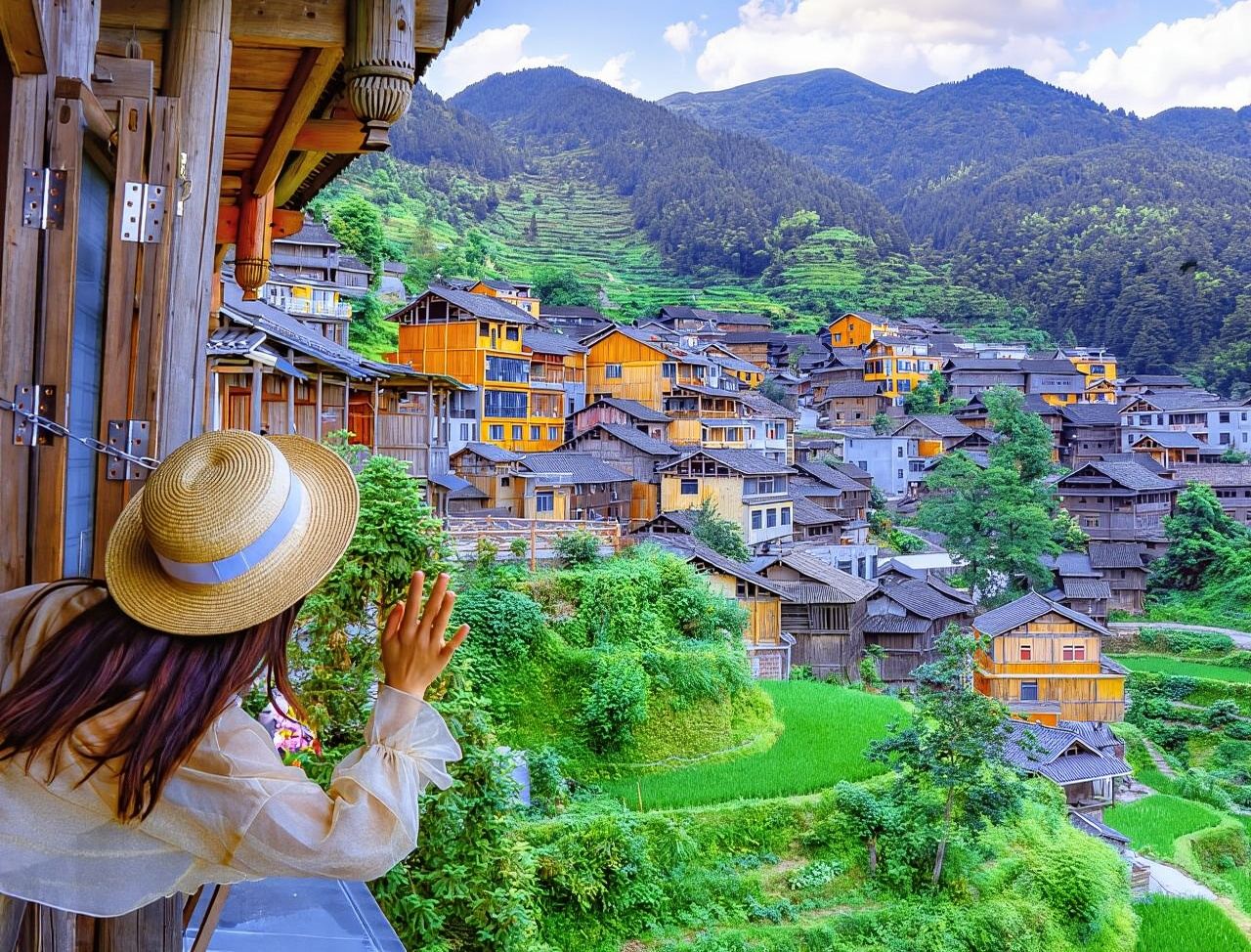 Guiyang round-trip: Xijiang Qianhu Miao Village + Xiasi Town|Customized Car and Driver in Multiple Languages (Chinese, English, etc.)