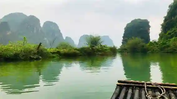 陽朔遇龍河漂流+楊堤駱江竹筏+畫廊古鎮一日遊【小團/獨立包團】