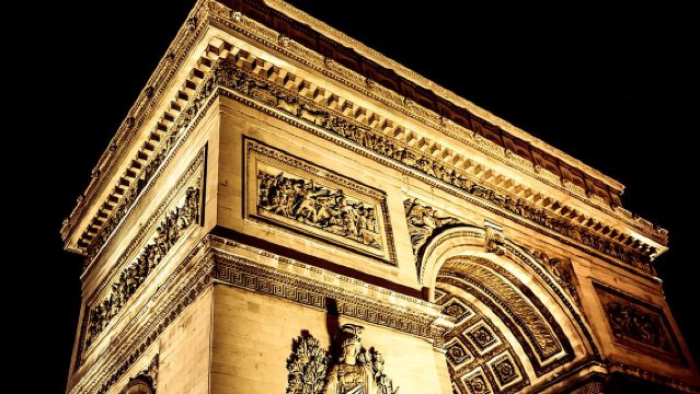 Recorrido nocturno en autobús turístico por París