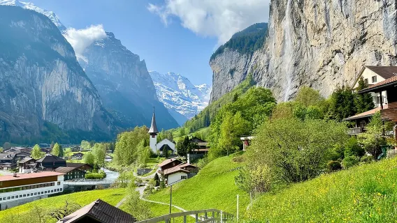 Bazylea: Prywatna całodniowa wycieczka do Grindelwald, Lauterbrunnen, Interlaken i Mürren