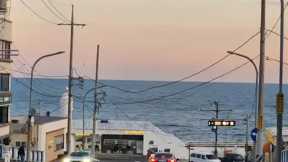 釜山：慶州共享日落之旅，最多 15 位客人