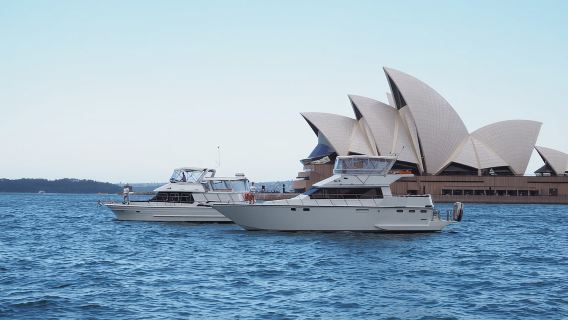 Sydney: Bootsfahrt am Morgen und Panorama-Stadtrundfahrt am Nachmittag