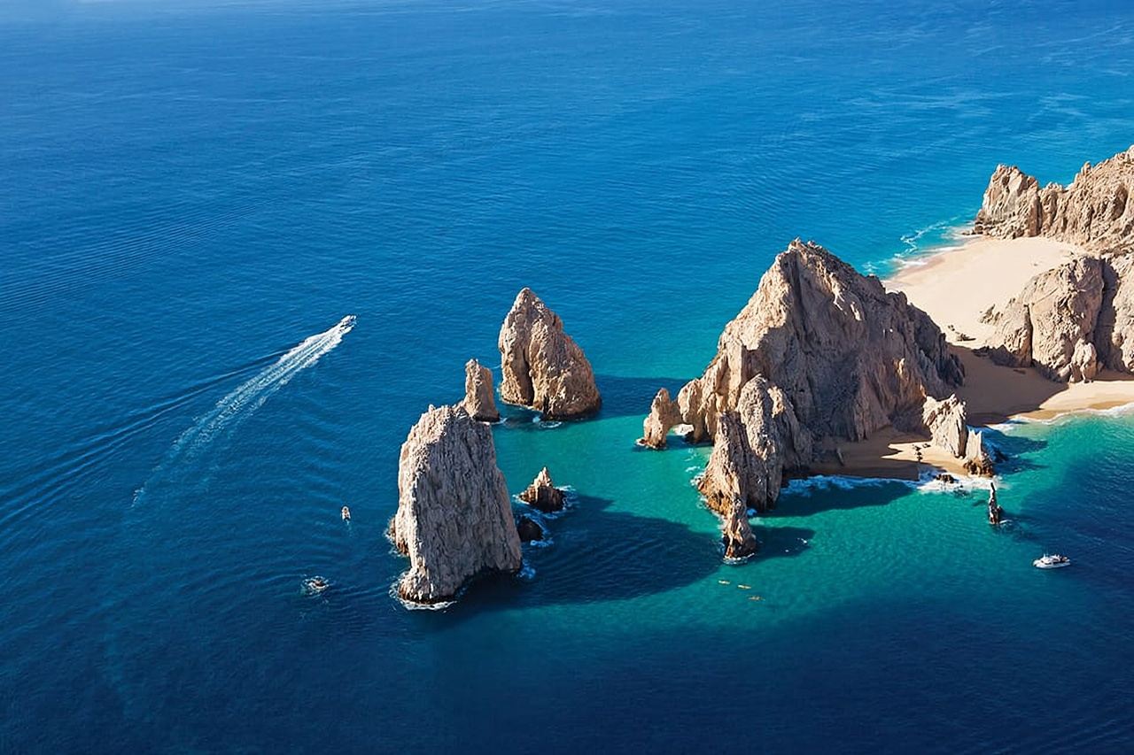 Cabo San Lucas: glass-bottom boat ride to "End of the Earth"