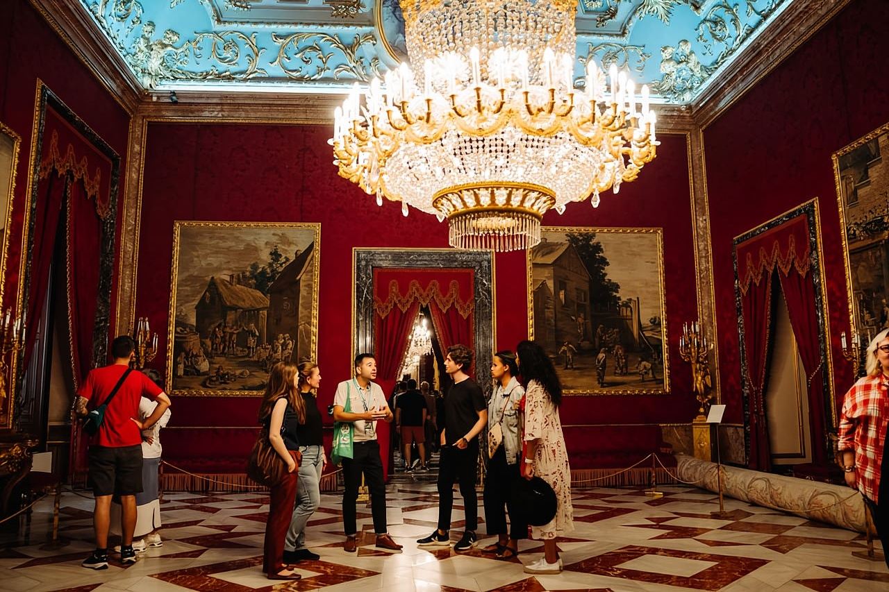 Madrid: Royal Palace, Prado Museum & Historic Center Tour