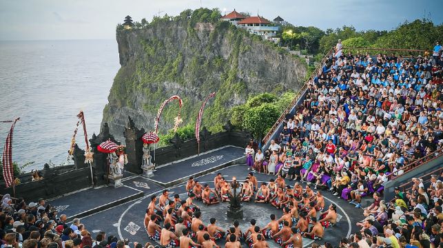 峇里島：克差火舞表演及烏魯瓦圖寺入場門票