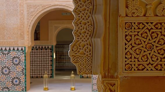 Malaga: Hammam Al Ándalus Entry Ticket with Massage