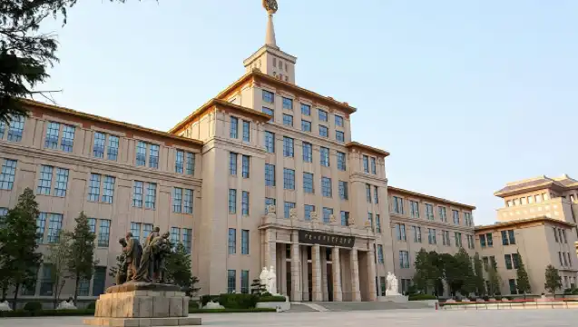 中國人民革命軍事博物館半日遊【20人小團|2.5小時趣味互動