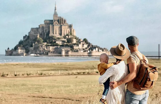 巴約出發聖米歇爾山全日遊（含國家導遊）