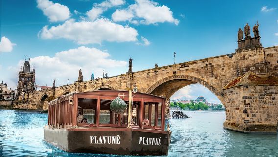 Charles Bridge: River Boat Cruise & Guided Tour ️with PragueWay