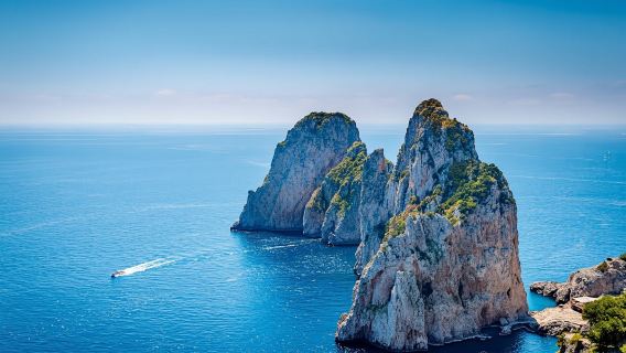 Capri boat tour with optional stop at the Blue Grotto