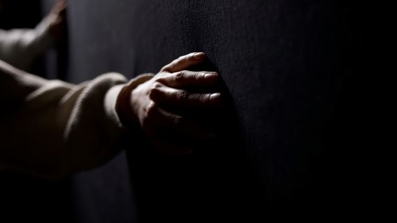 Diálogo en la oscuridad (Gira en inglés)