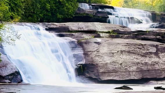 Asheville: tour delle attrazioni principali delle cascate con snack e nuoto