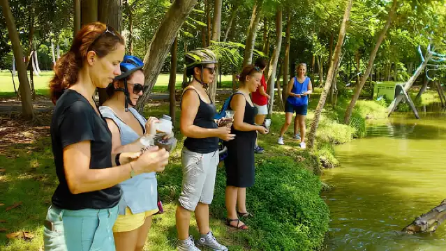 曼谷：綠洲導覽自行車遊（含乘船遊覽）