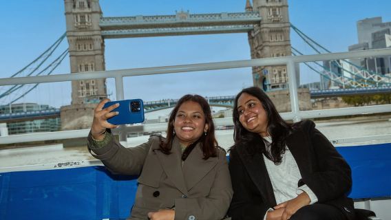 London: Ganztagesausflug zum Tower, zur St. Paul's Cathedral, mit Bootsfahrt und Blick auf das London Eye