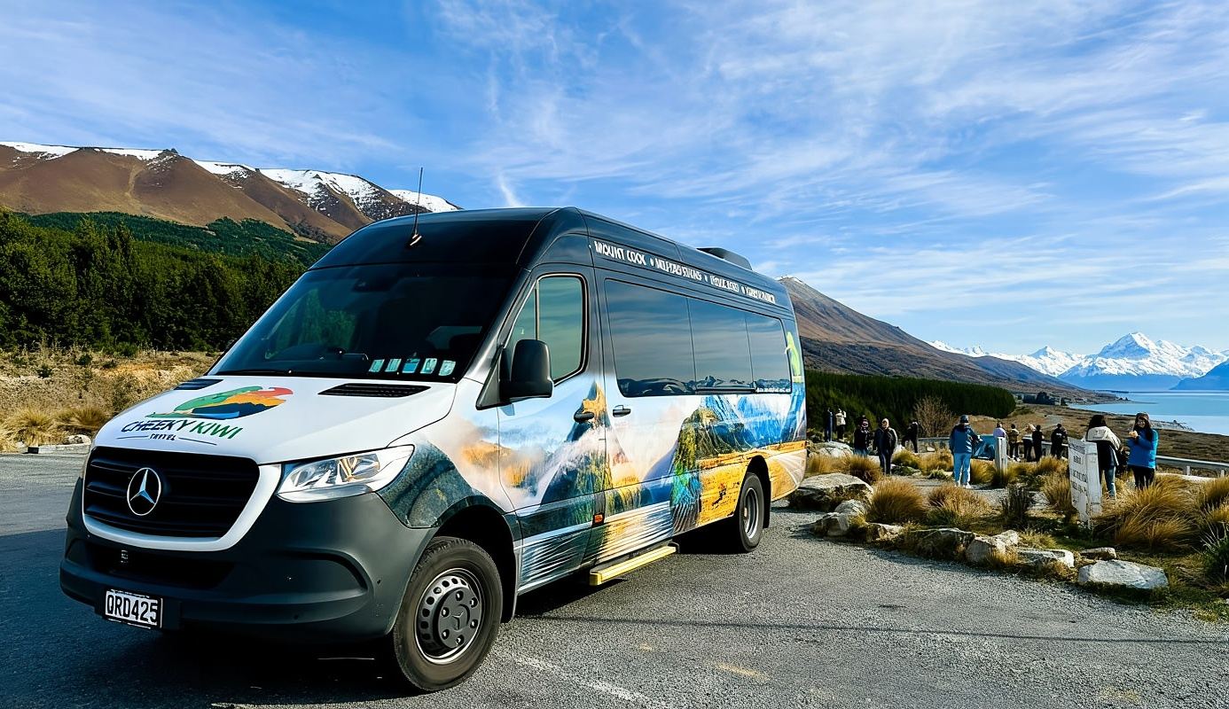 Queenstown to Christchurch via Mt Cook One-Way Tour