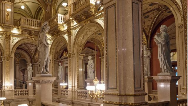 奧地利維也納美景宮+藝術史博物館【中文專車-舒適純淨】