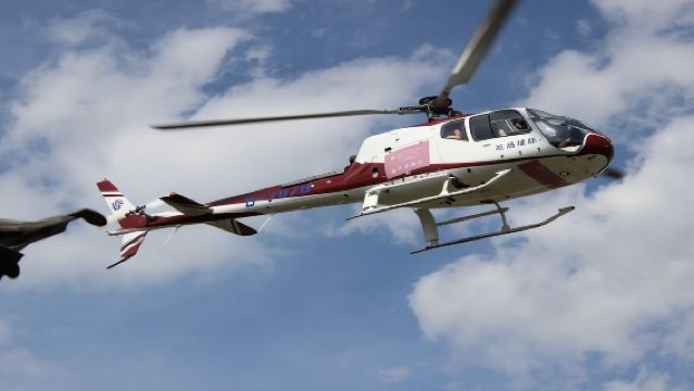 雲南麗江白沙機場直升機飛行體驗【俯瞰麗江古城/玉龍雪山/拉市海/長江第一灣/虎跳峽】