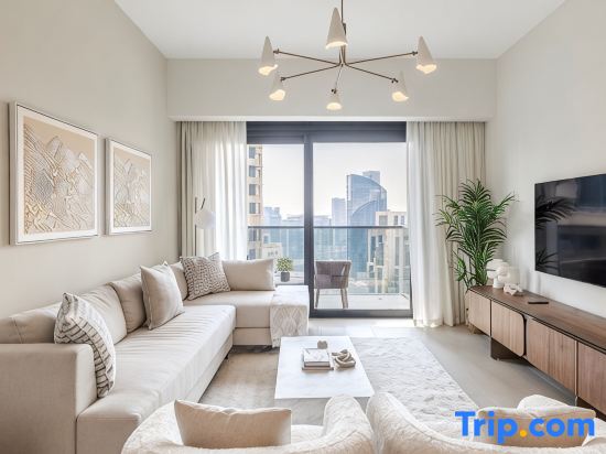 Elegant Apartment Walk to Burj Khalifa/Dubai Mall