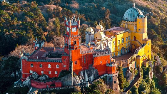 Lisbon: Pena Palace, Sintra CaboRoca Cascais Day Tour Small Group