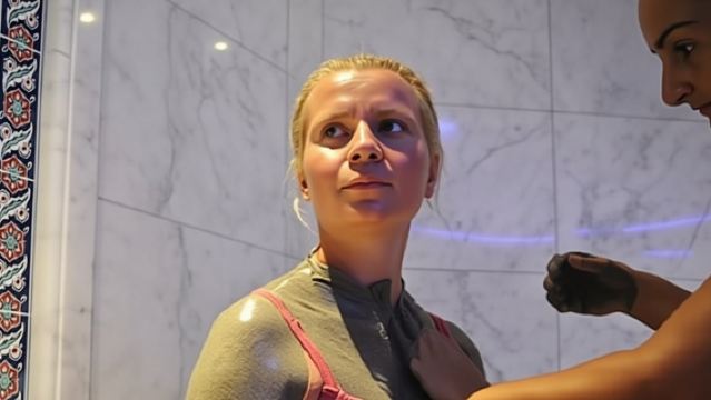 Artemis Hamam mud bath, scrub and foam massage