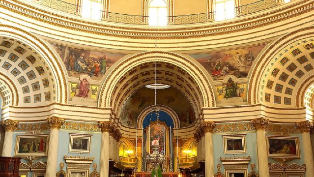 Malta Private tour: 5hr Mosta Dome, Mdina, Dingli Cliff's & Blue Grotto