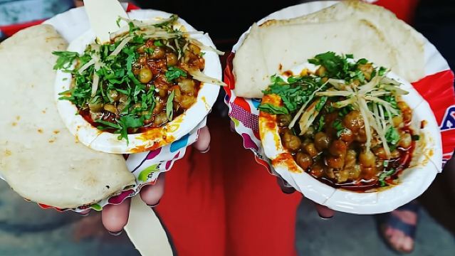 ทัวร์อาหารอินเดียสุดยิ่งใหญ่: เดินชิมอาหารและสัมผัสมรดกวัฒนธรรมในเดลีเก่า