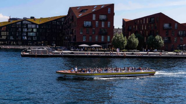 Copenhagen Sightseeing Classic Canal Tour With Live Guide