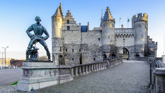 Private tour: Highlights & History of Antwerp