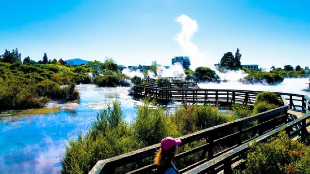 Paket Tur Whaka Trails dan Desa Maori