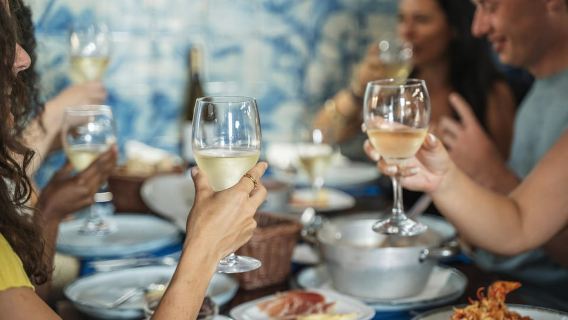 Lisbona: tour gastronomico a piedi della Baixa con bevande
