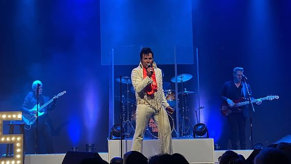 Лас-Вегас: All Shook Up — лучшее посвящение Элвису