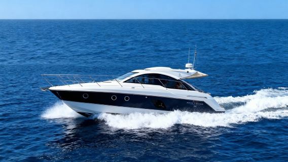 【廈門遊艇包船出海租賃】廈門45英尺法國博納多GTI進口運動超跑遊艇～觀光美景海釣娛樂用船