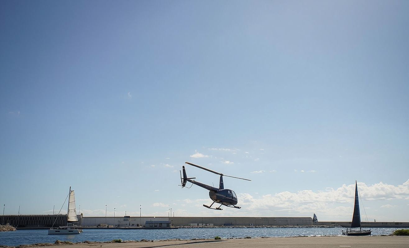 Esperienza in elicottero panoramico e navigazione in barca a vela a Barcellona (elicottero + barca a vela)