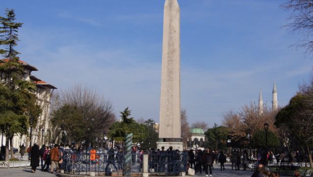 Old Istanbul's Highlights: Blue Mosque, Hagia Sophia and the Grand Bazaar - Half-Day Tour