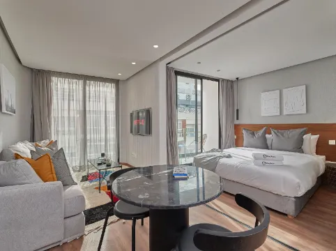 斯泰赫爾卡薩布蘭卡-帕爾米耶-埃克塞克尤提夫雷西登斯