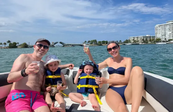 私人遊艇之旅 - 浮潛、星島和觀賞海豚