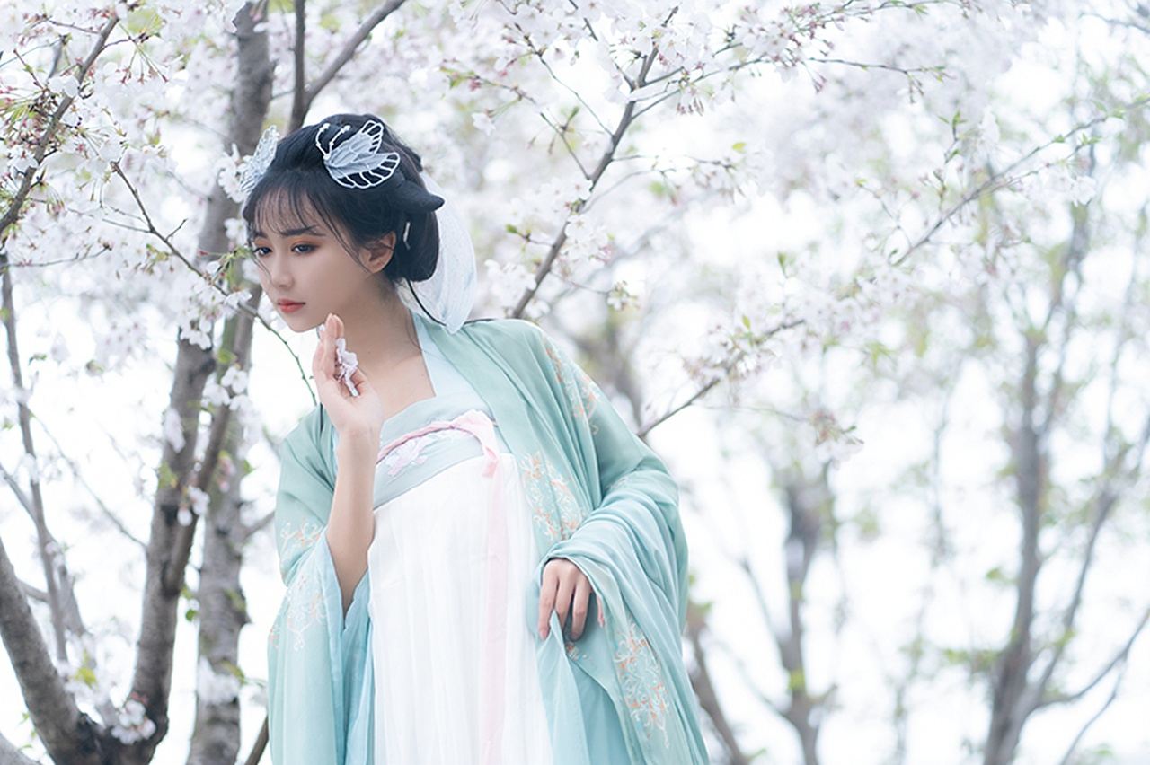 Qingyang Jiuhuashan Trip Moments[Photography, Follow-up Shooting, Aerial Photography, Micro Films, Promotional Videos, Video Editing, Wedding Photography, Portrait Photography, Makeup, and Costumes]